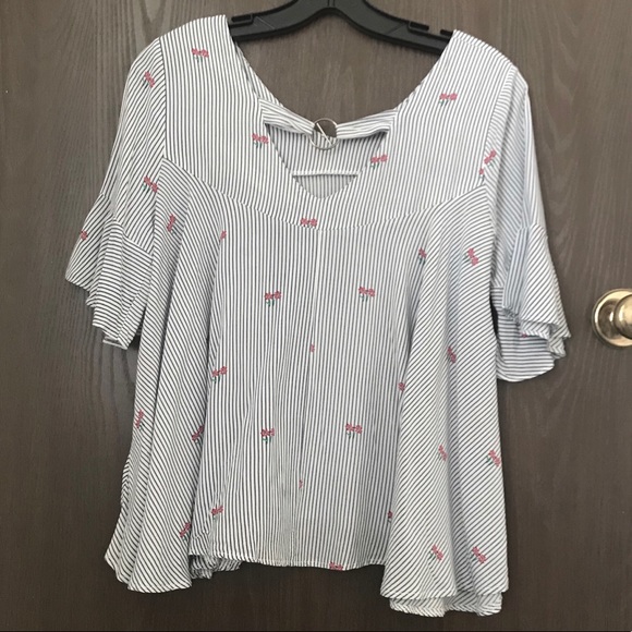 🆕 Lady’s Floral top - chest 40” L22” - Picture 4 of 6